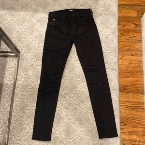 Hudson black denim skinny jeans. Size 28